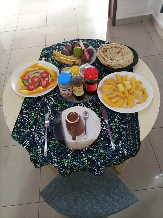 Randa'S House I Homestay ルヘンゲリ エクステリア 写真